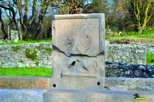 Simbolo di custodia e vigilanza, restaurata la Fontana del Grifo