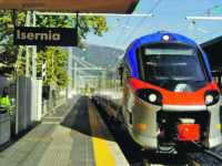 Ferrovie, cambiano i collegamenti con Napoli: treni via Aversa da aprile