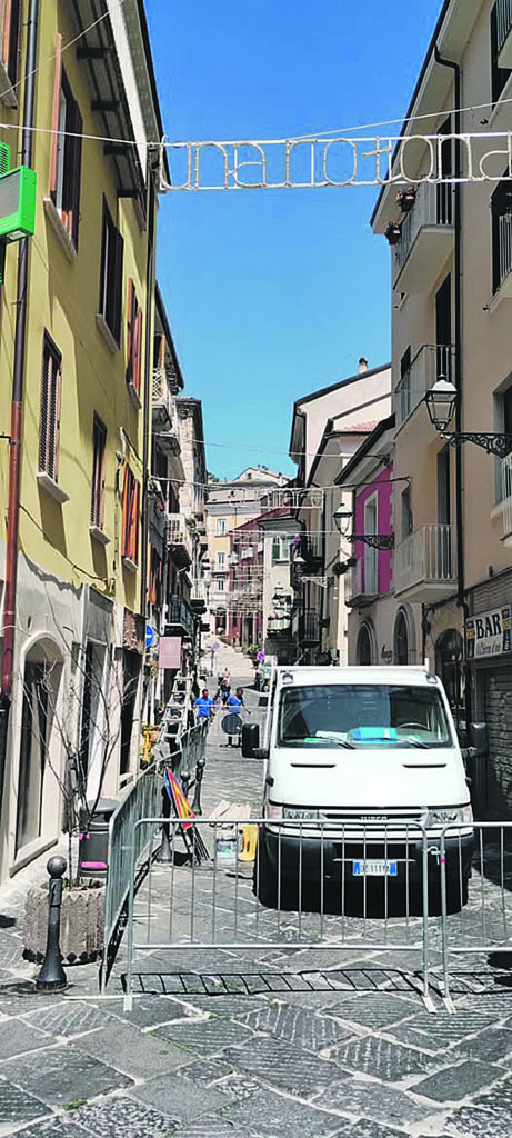 Campobasso. Via Cannavina chiusa per rischio crollo, da ieri off limits per auto e pedoni