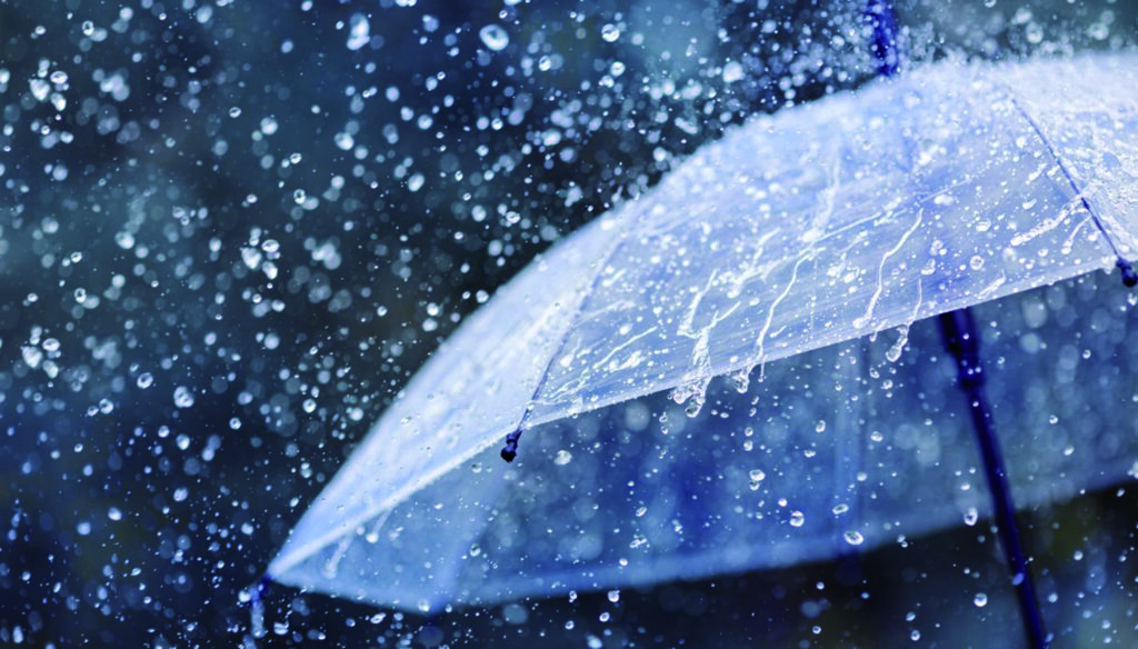 Pioggia e freddo: un primo assaggio d’autunno sta per spegnere l’estate