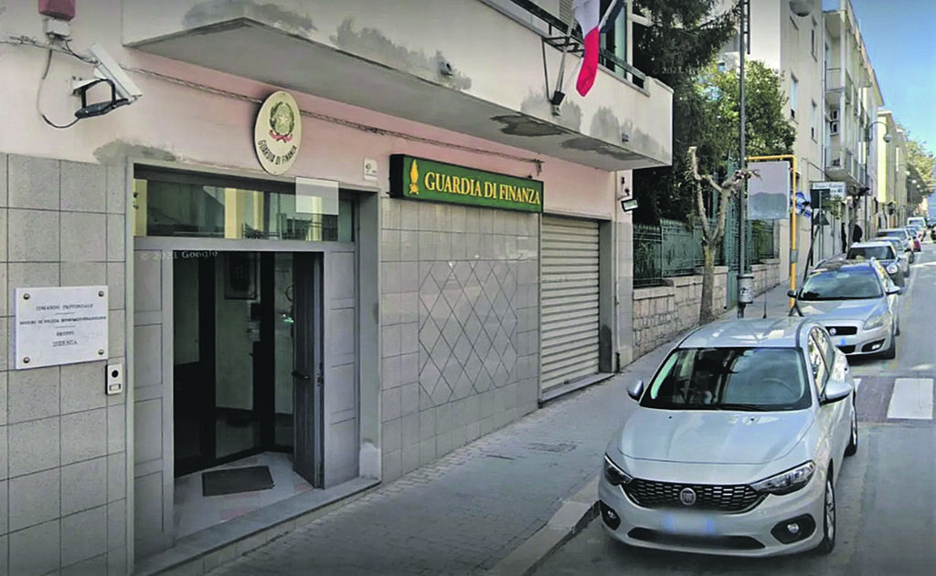 Sequestro di anabolizzanti e sostanze dopanti: bodybuilder napoletano nei guai
