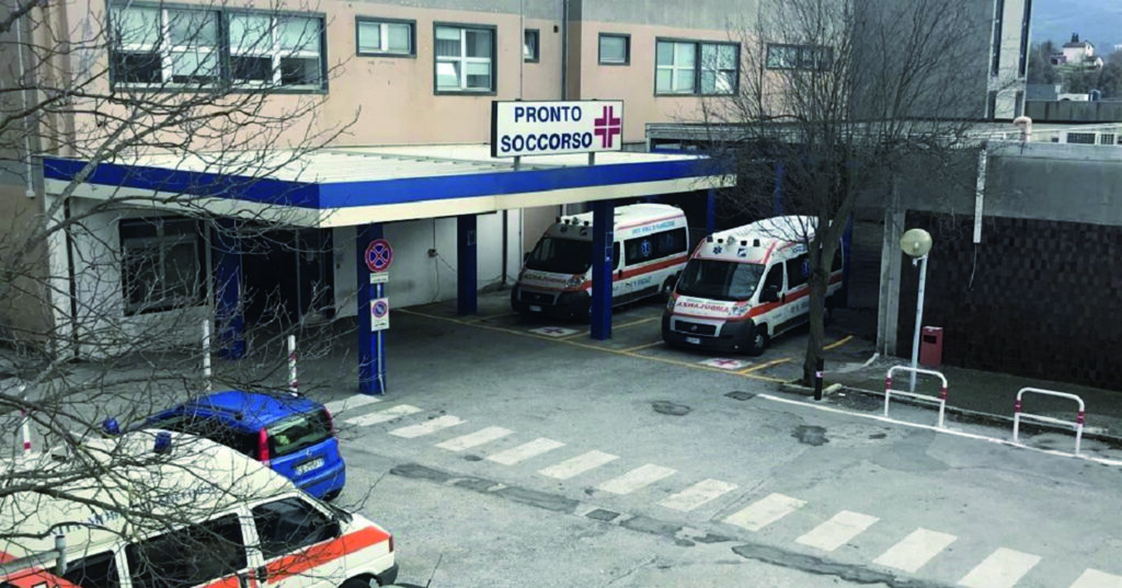 Paura sulle strade, ortopedico di Isernia ferito dopo uno schianto con un cervo