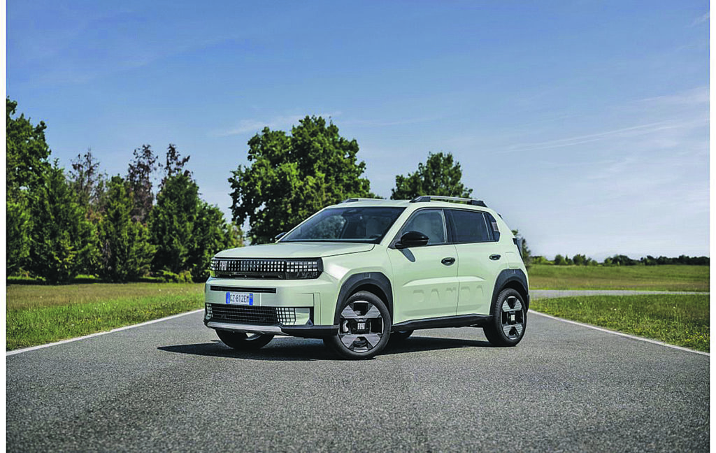 Fiat lancia la Panda a benzina, ma i motori vengono dalla Francia