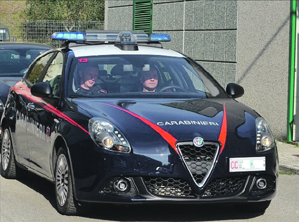 Truffa del finto carabiniere ai danni di un’anziana, in manette due campani