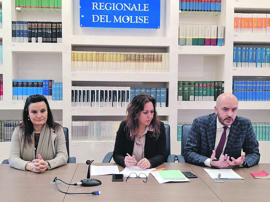 Emendamento per salvare i 90 milioni, bordate dai dem