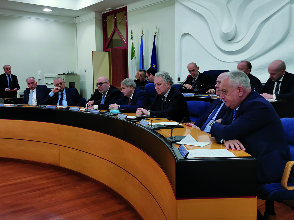 Giunta regionale, via al rimpasto: D’Egidio al posto di Iorio. Fuori anche Di Lucente