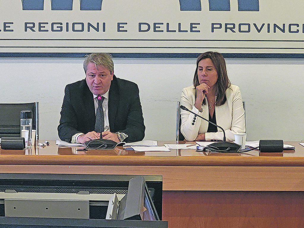 Bilancio, trattative con Roma per una soluzione più definitiva