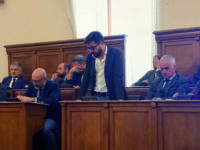 «Immobilismo che colpisce la città», Lopriore si smarca