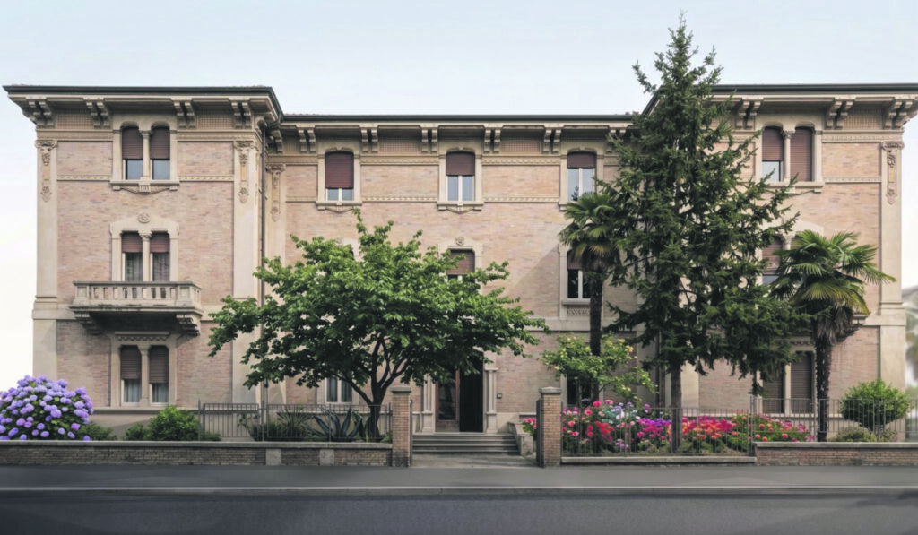 Villa Maria, venerdì presidio informativo e raccolta firme per salvare la clinica