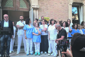 74 anni di storia e cure, la città difende Villa Maria