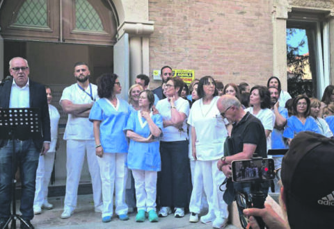 74 anni di storia e cure, la città difende Villa Maria