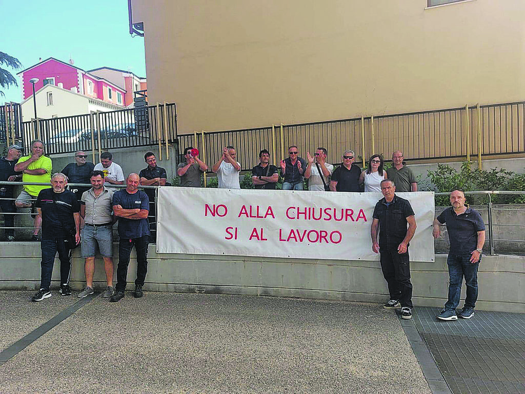 Kes, altra fumata nera: a rischio 27 lavoratori, il 22 il tavolo al Ministero