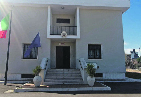 Maltratta la moglie: 40enne finisce agli arresti domiciliari