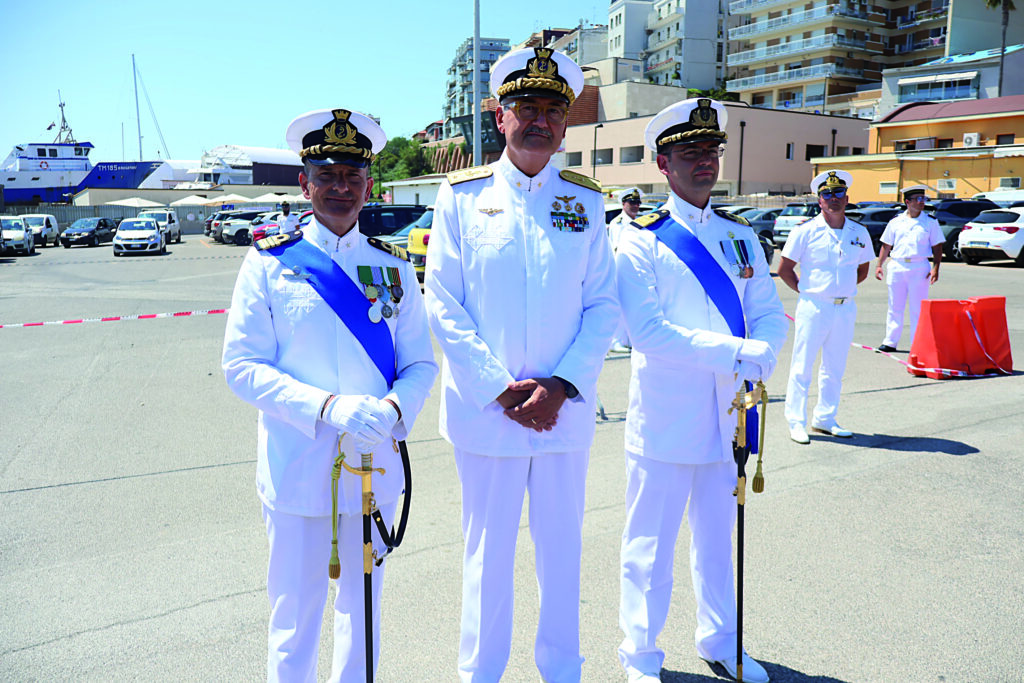 Capitaneria di Porto, il passaggio di consegne tra Panico e Strusi