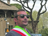 Il sindaco che nessuno dimenticherà, comunità in lutto per Cristian Sellecchia