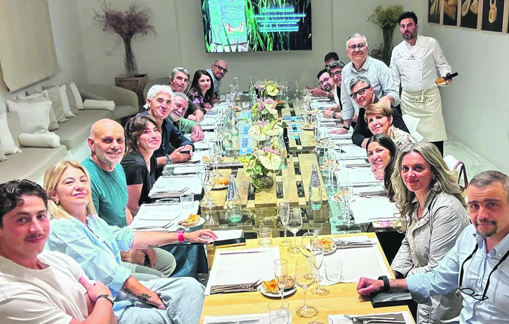 Salute!, l’Italia profonda di Milani a Natale sul grande schermo