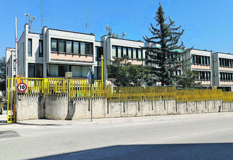 Tenta di truffare un anziano, fermato dalla Squadra Mobile