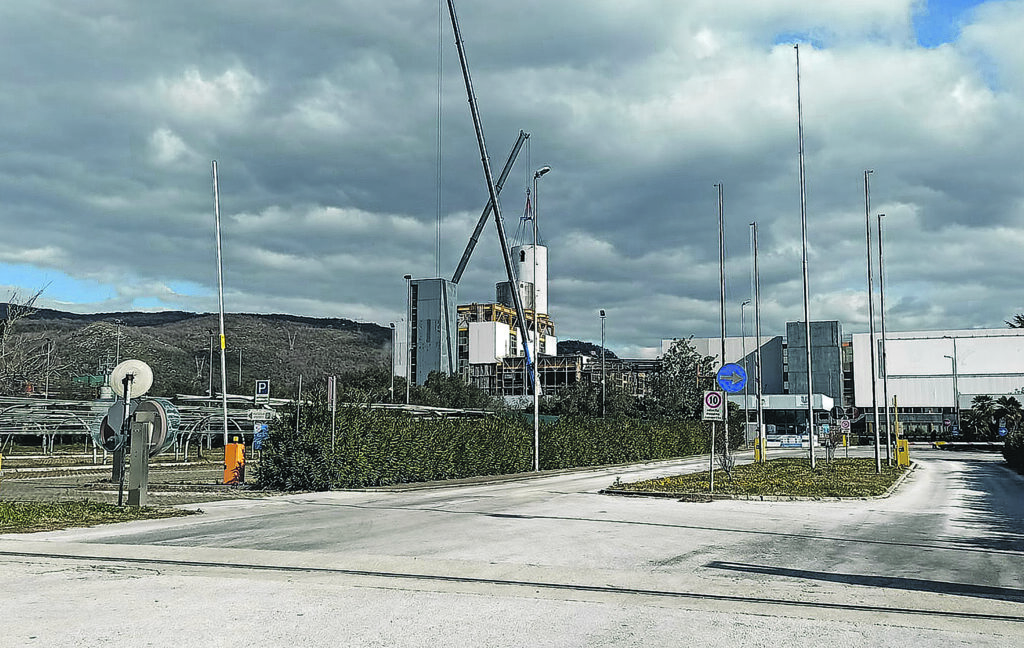 Seri Industrial, parlano gli avvocati: «Istanza di fallimento da rigettare»