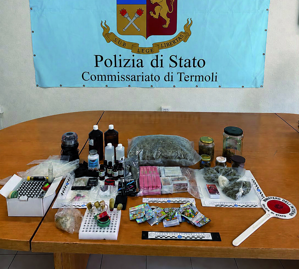 Custodiva 3,5 chili di droga tra garage e abitazione