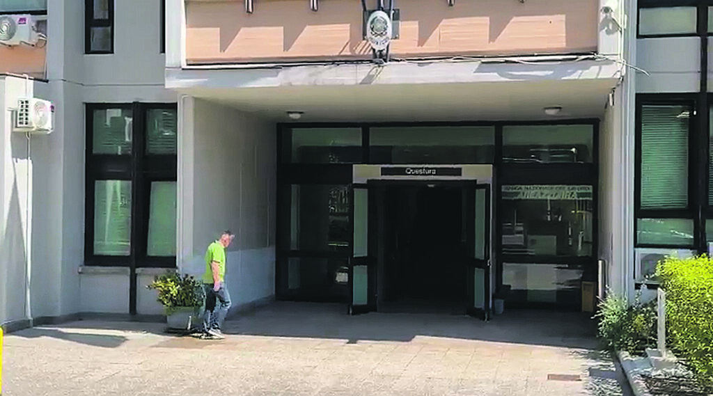 Troppe versioni, tante incongruenze: il muro attorno al giallo
