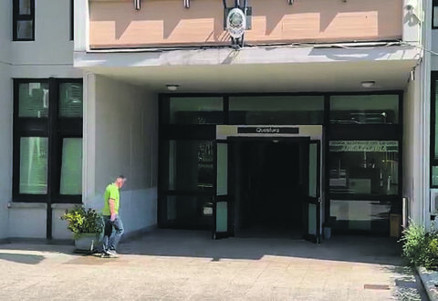 Troppe versioni, tante incongruenze: il muro attorno al giallo
