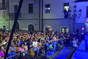 Pietrabbondante, i Nomadi dedicano il concerto a Guccini