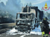 Camion in fiamme sull’A14: code fino a 9 chilometri