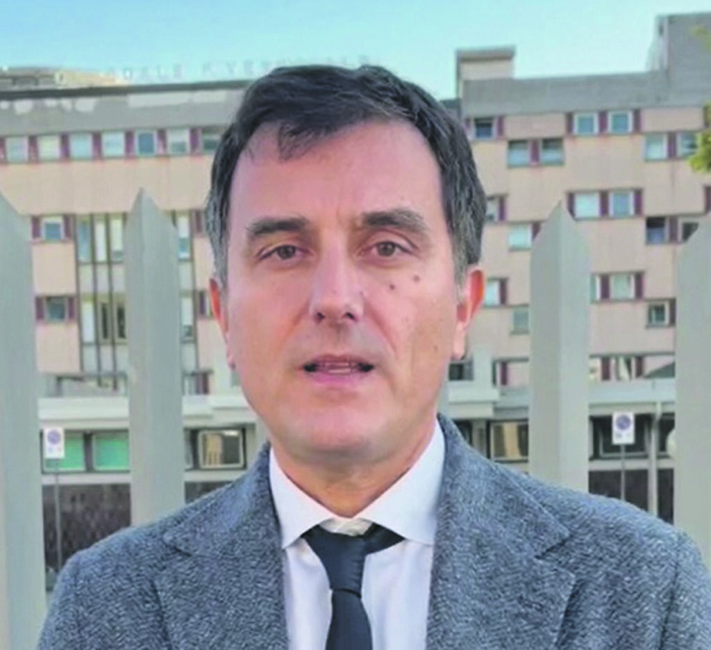 Chirurgia, Castrataro: «Pochi medici e turni massacranti, l’Asrem risponda»