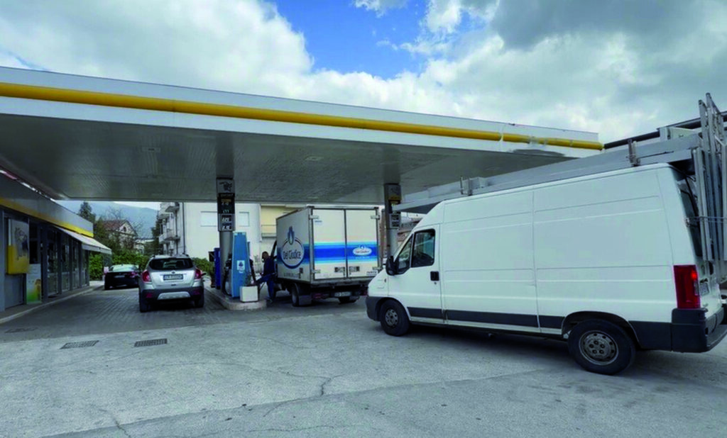Il fermo Tir tocca anche Isernia e le pompe si svuotano
