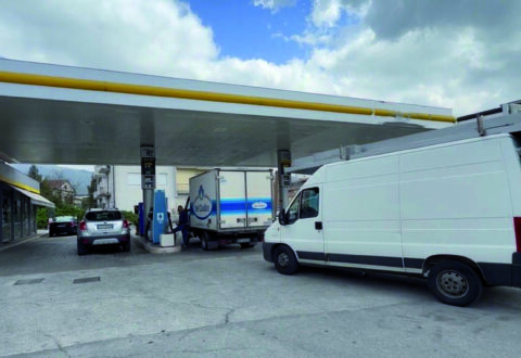 Il fermo Tir tocca anche Isernia e le pompe si svuotano