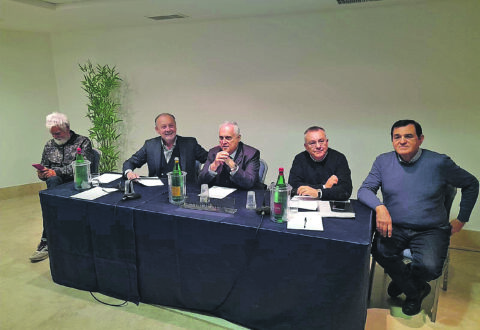Centrodestra in conclave per il futuro della città, ma qualcosa scricchiola