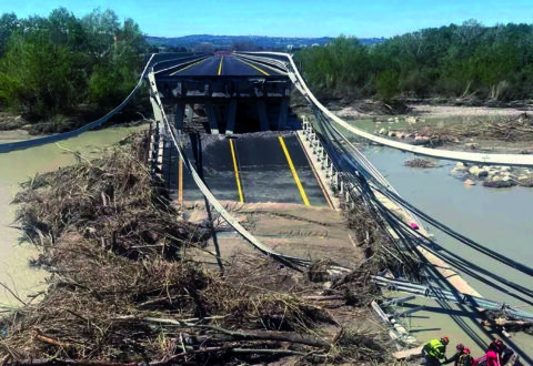 Ponte sul Trigno, il racconto dei sopravvissuti e l’appello della moglie di Racanati: «Dov’è Mino?»